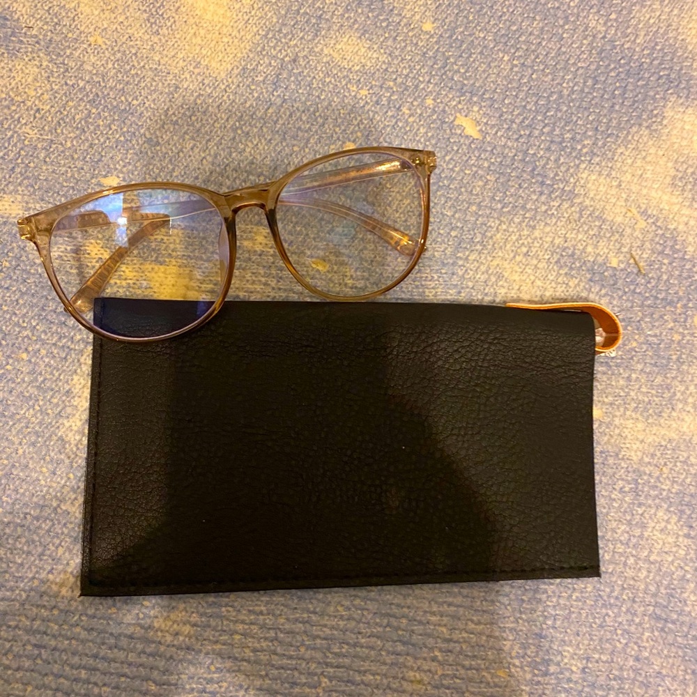 Glasses case